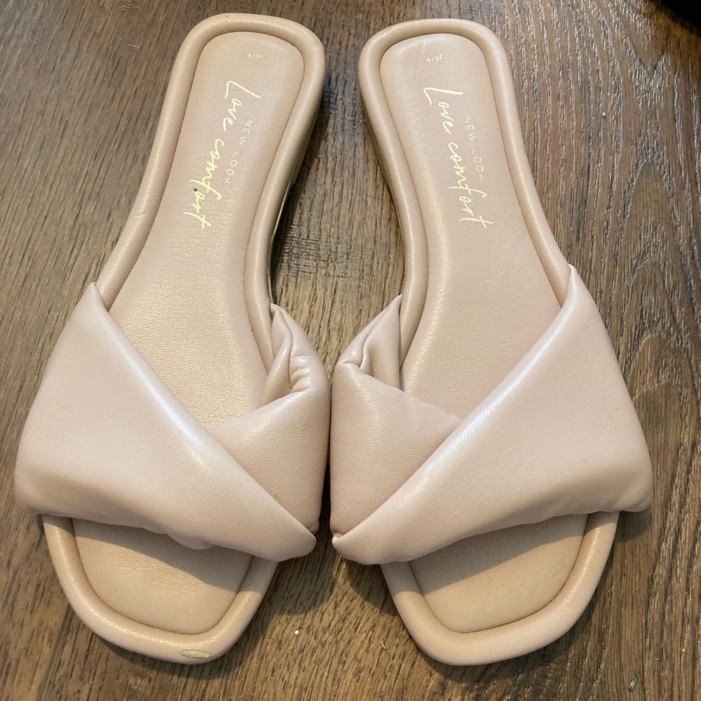 Love Comfort pink flats size 6